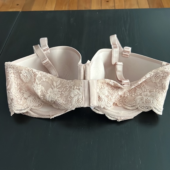 Victoria’s Secret Nude Convertible Bra - Picture 2 of 5